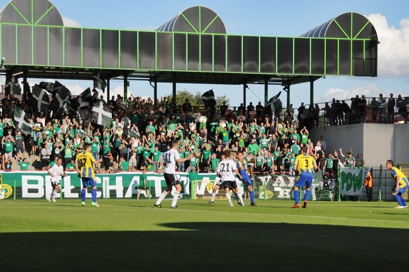 IV liga: Z RKS na głównej płycie