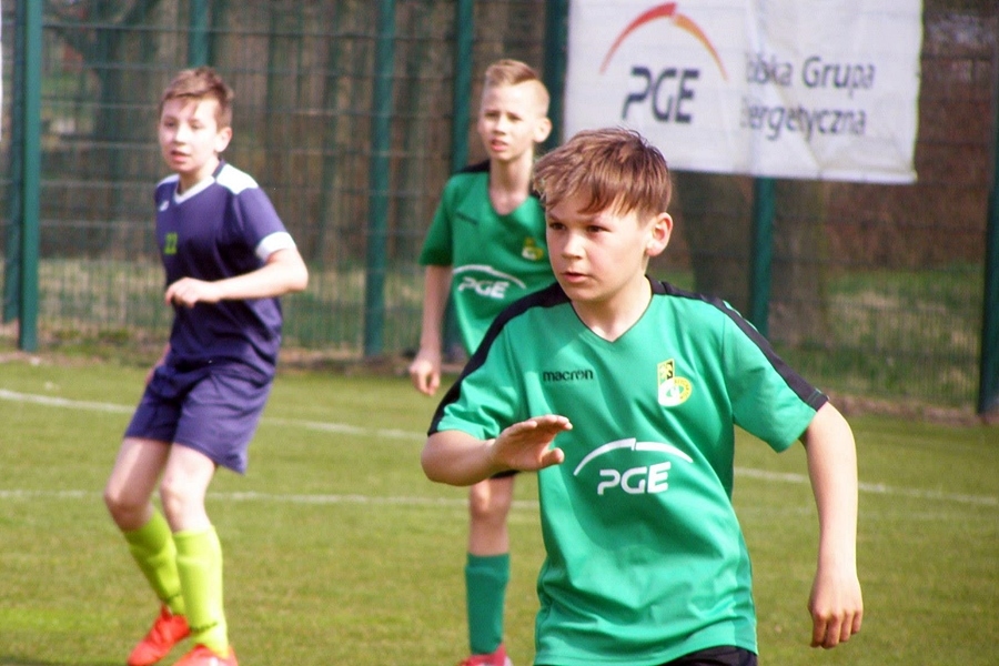 Dziesięć meczów juniorów (wyniki)