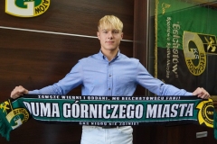 Jakub Miarka z dwuletnią umową