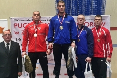 Wygrał z rywalami i kontuzją